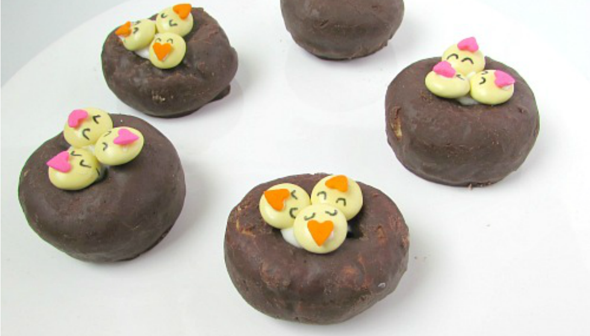 Easter chicks in nest donuts