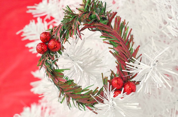 Cute mini wreath ornaments